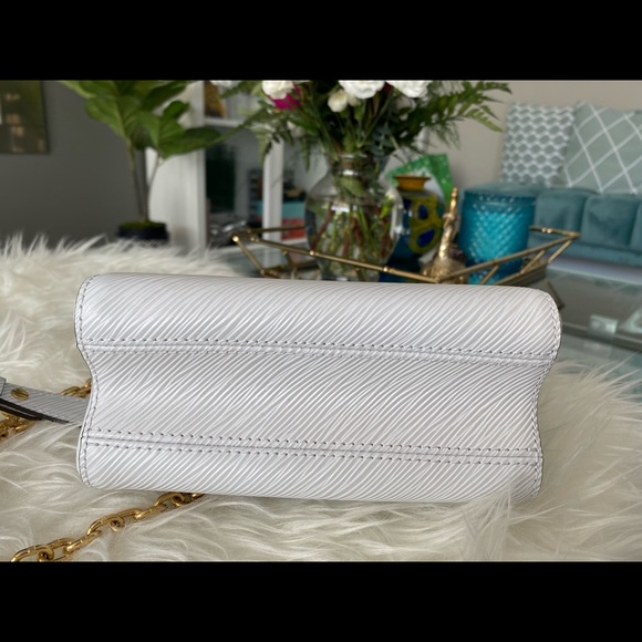 Louis Vuitton Twist Pm - Picture 5 of 13